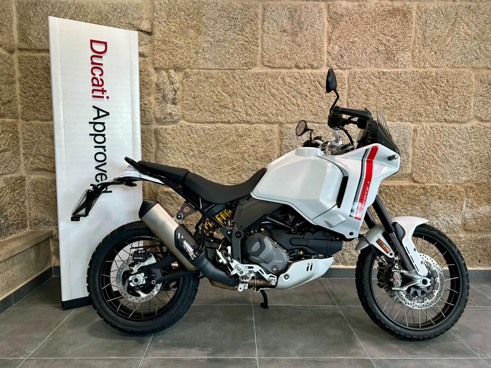 DUCATI DESERTX 2025