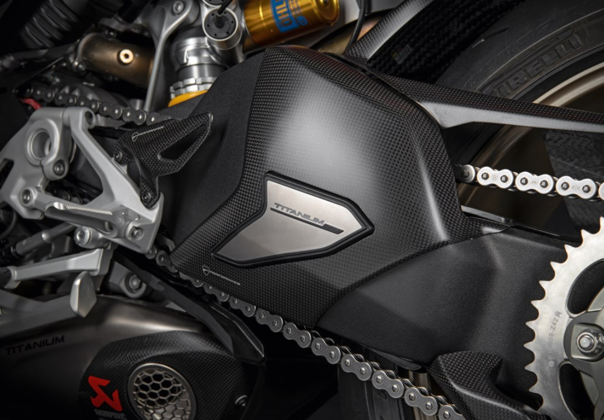 PROTECTOR BASCULANTE CARBONO/TITANIO DUCATI STREETFIGHTER V4 - Imagen 2