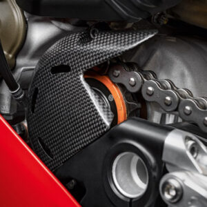 TAPA PIÑÓN DE CARBONO DUCATI
