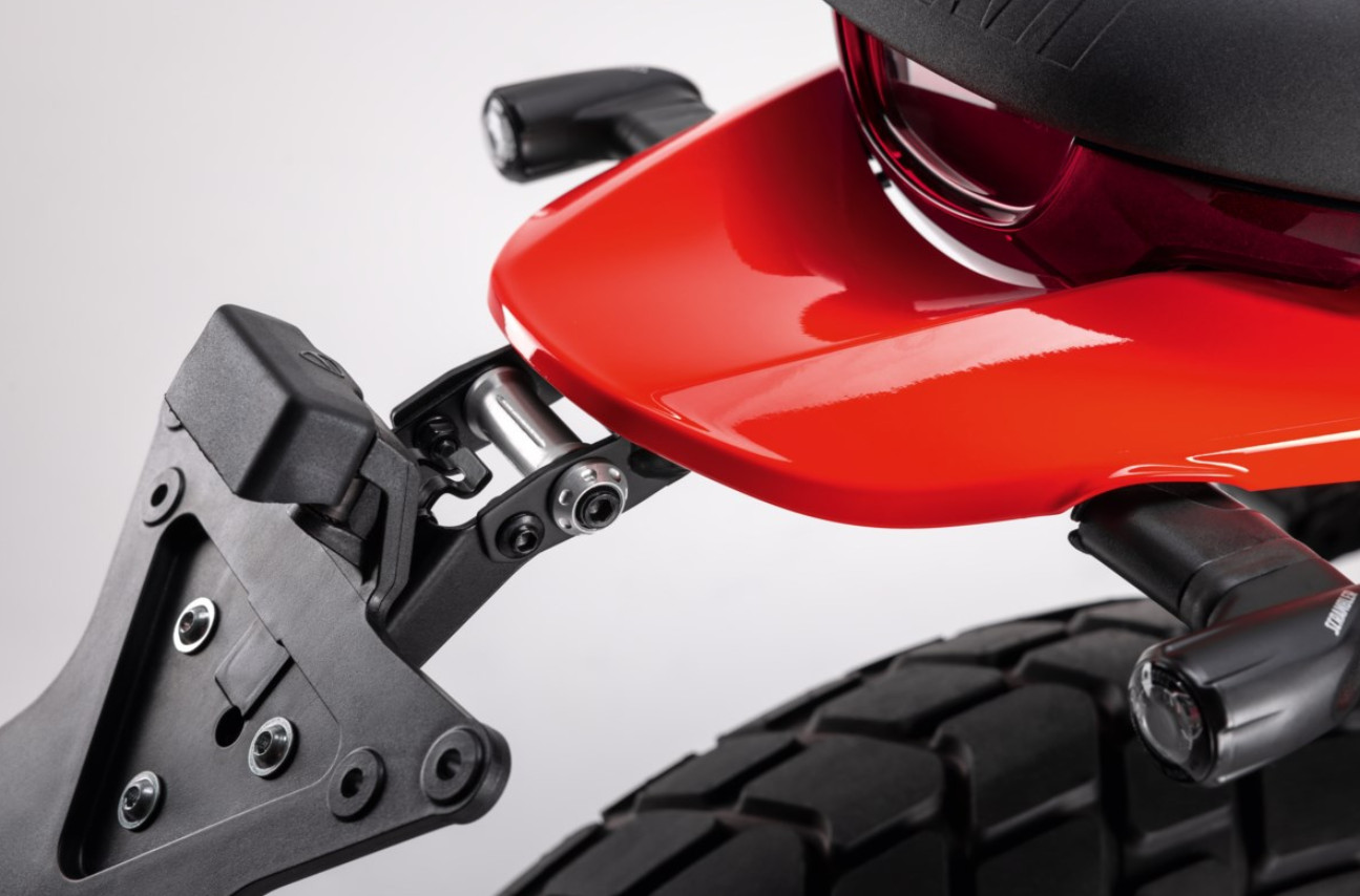 GUARDABARROS TRASEROS DE FIBRA DUCATI SCRAMBLER