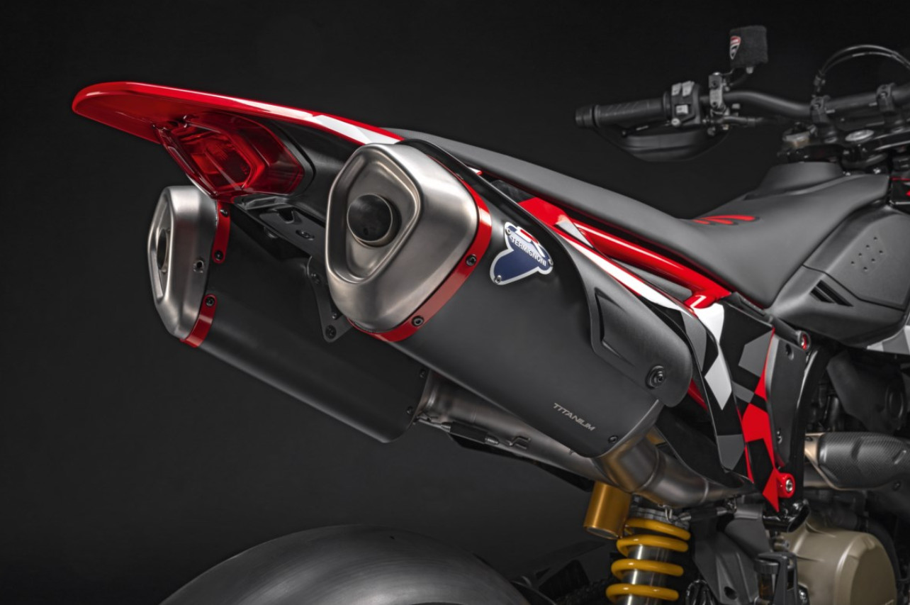 ESCAPE RACING COMPLETO DUCATI HYPERMOTARD 698 - Imagen 2