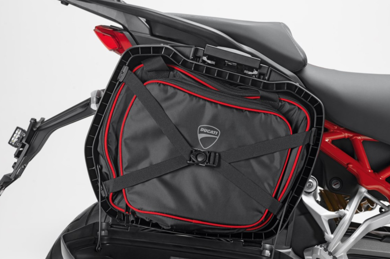 BOLSAS INTERNAS MALETAS PLÁSTICO DUCATI MULTISTRADA V4 - Imagen 2