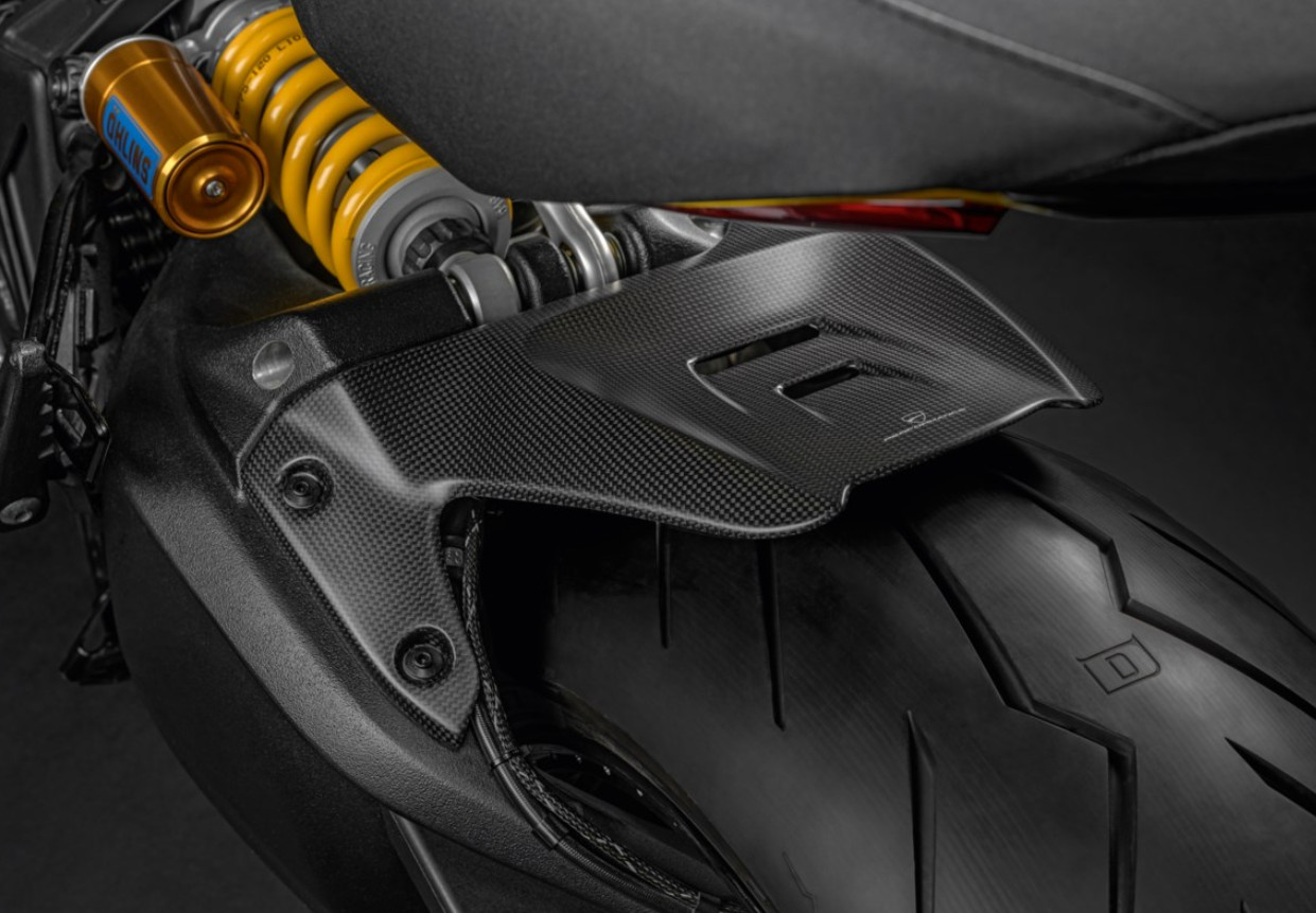 GUARDABARROS TRASERO CARBONO DUCATI DIAVEL 1260 - Imagen 2