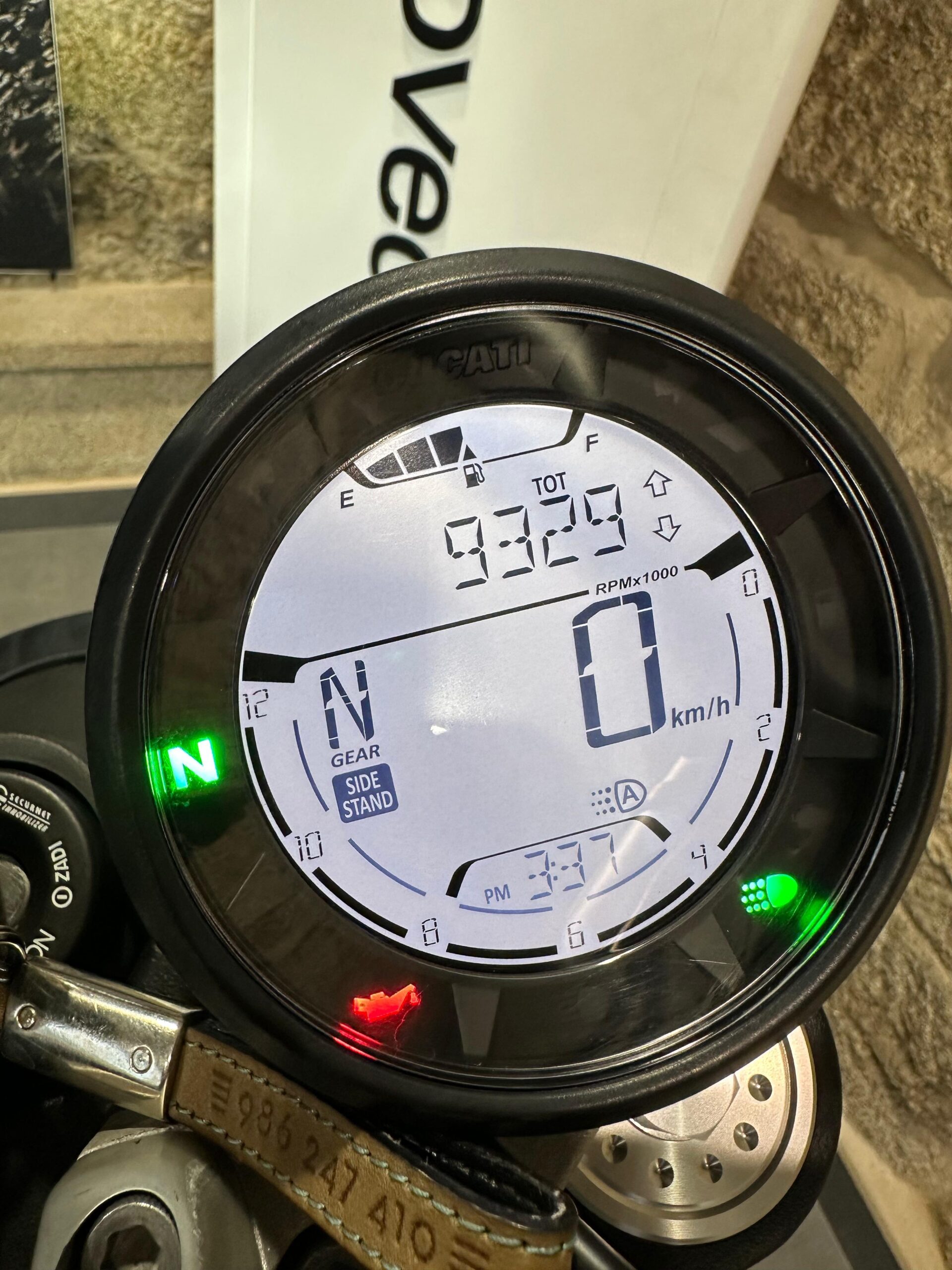 DUCATI SCRAMBLER 800 ICON DARK A2 - Imagen 5