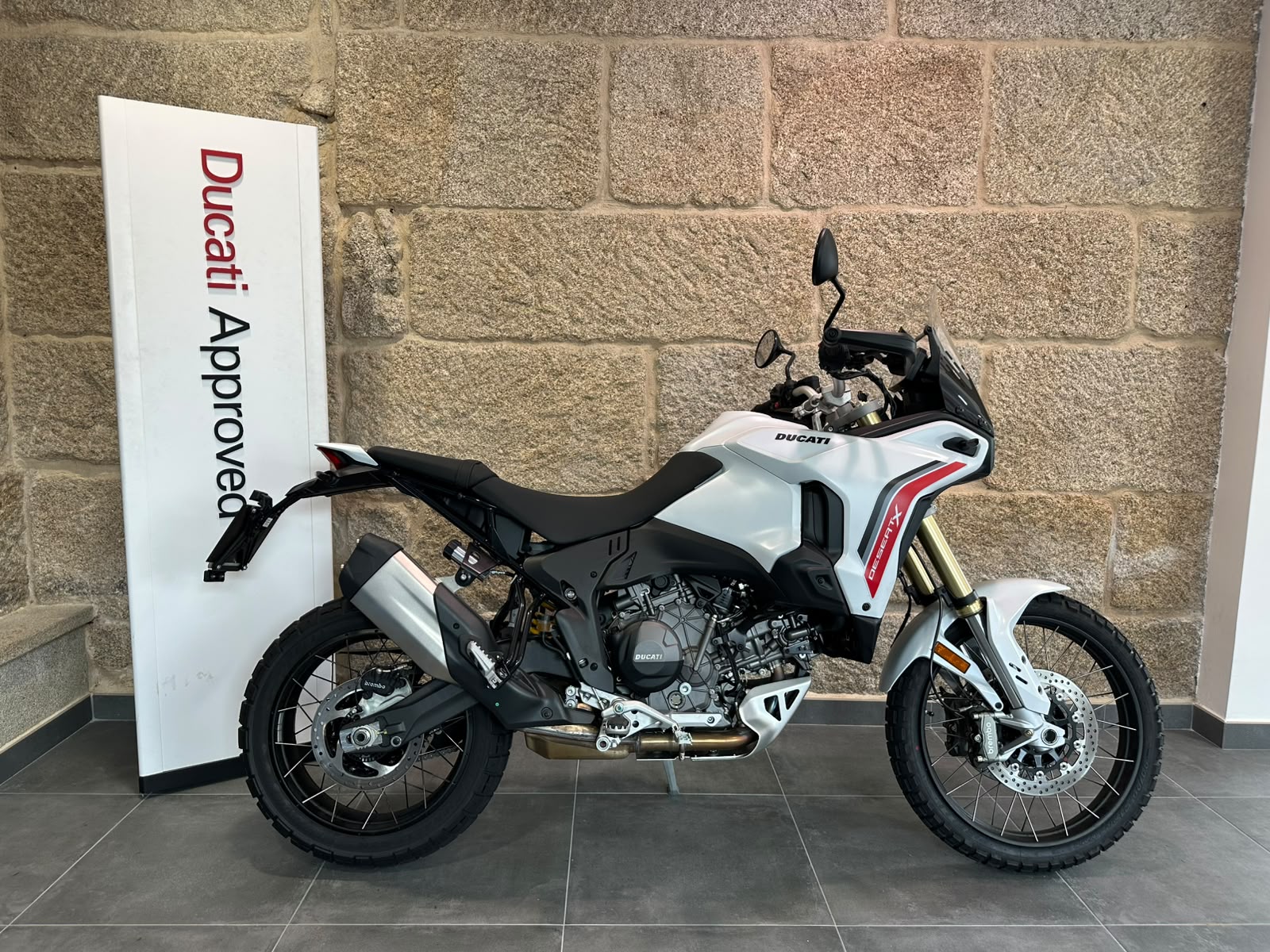 DUCATI DESERTX V2 2026