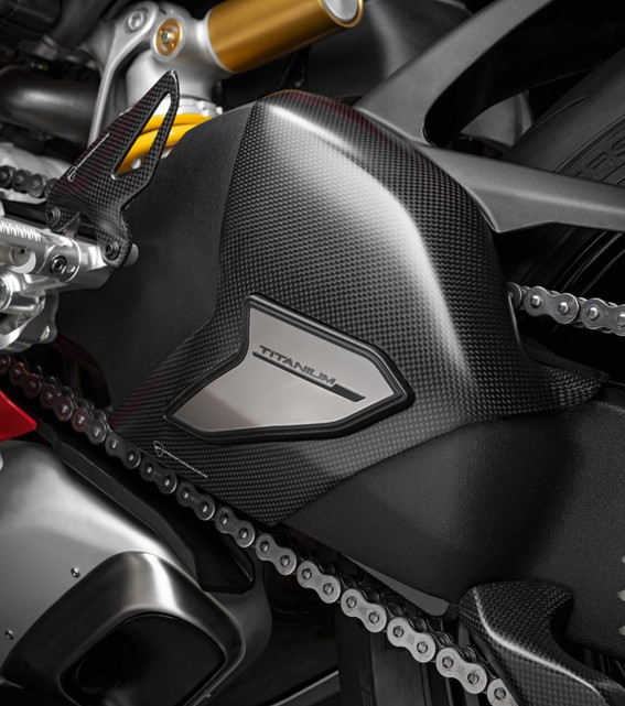 PROTECTOR CARBONO/TITANIO BASCULANTE DUCATI PANIGALE V4 - Imagen 3