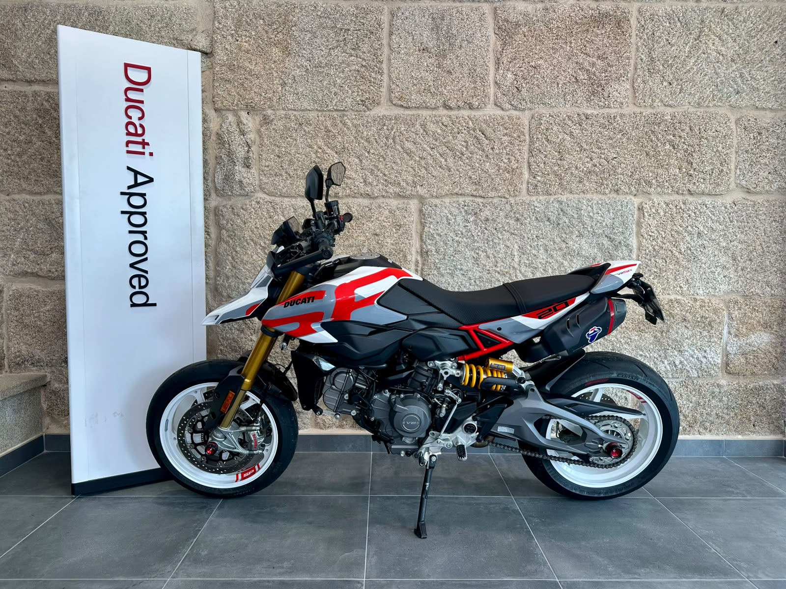 DUCATI HYPERMOTARD V2 SP 2026 - Imagen 2