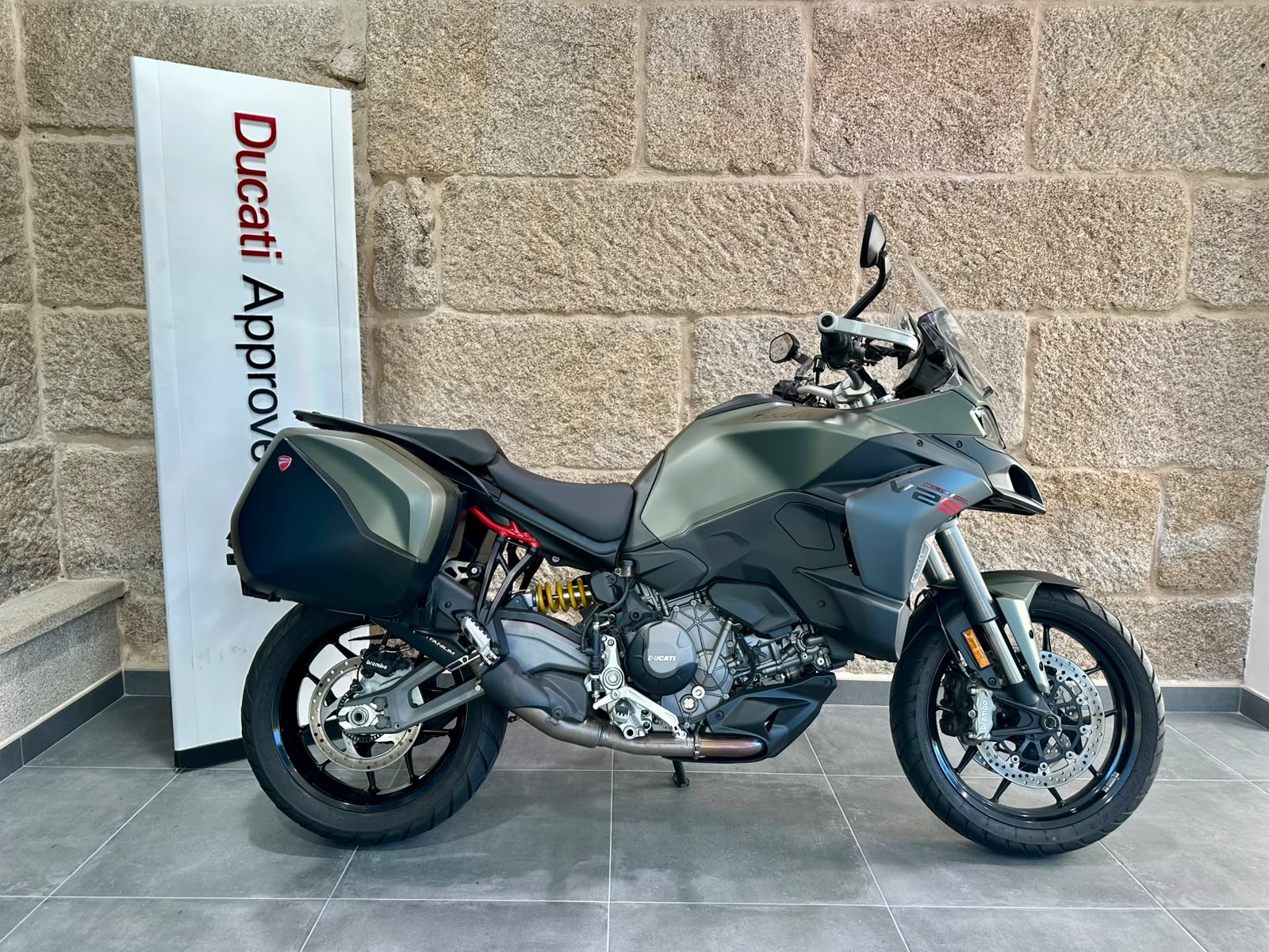 DUCATI MULTISTRADA V2S 2025